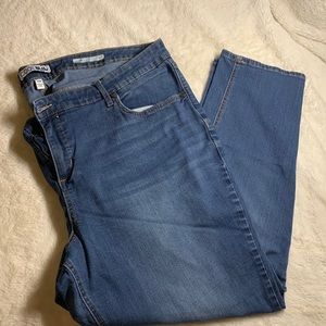 Code Bleu Lover Crop Size 18W